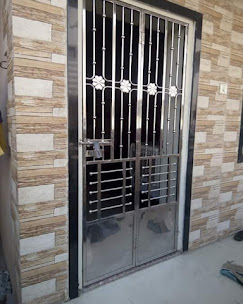 SS Decorative Grid Door